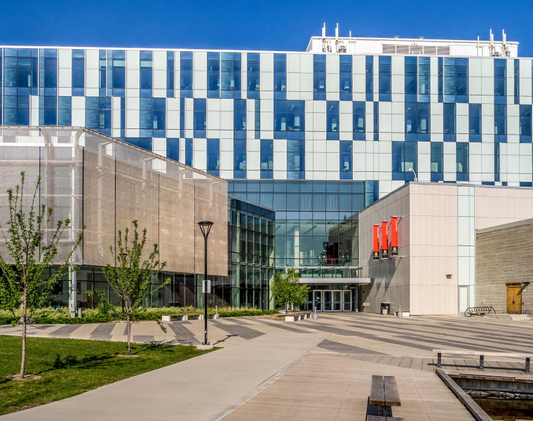 23 km to the University of Calgary